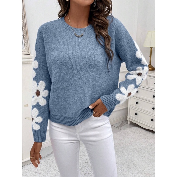 Blue Pullover Sweater Knit Flower Textured Button Front - Picture 3 of 7